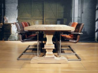 rustiek eiken kloostertafel