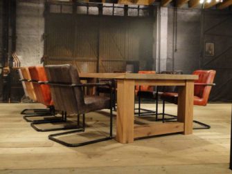 8 persoons eiken eettafel