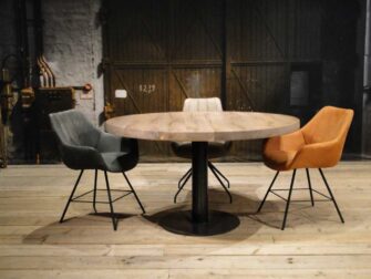 Eiken ronde tafel
