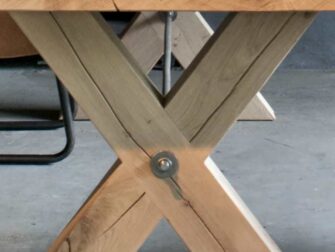 eiken kruispoot tafel montauro