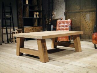 robuuste eiken salontafel