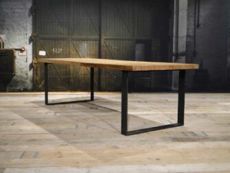 industriele teak tafel