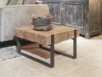 Salontafel Ferro - gemaakt uit 10cm massief gerecycled teak, Hier getoond in de maat 60x60cm