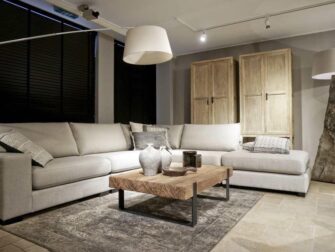 Salontafel Ferro - gemaakt uit 10cm massief gerecycled teak, Hier getoond in de maat 120x80cm